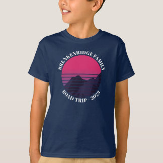 Familientreffen auf einer Retro-Autoreise T-Shirt
