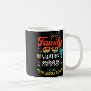 Familienurlaub 2025 Erinnerungen zusammenführen Kaffeetasse