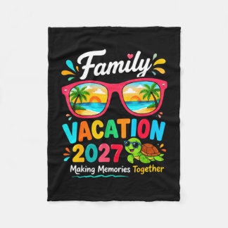 Familienurlaub 2026 Sommer Strand Familienreisen Fleecedecke
