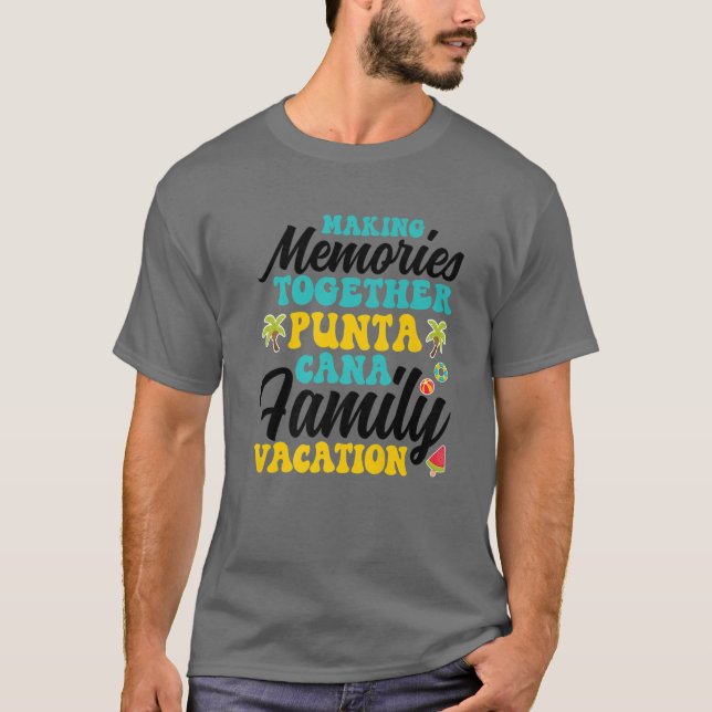 Familienurlaub in Punta Cana 2022 Erinnerungen T-Shirt (Vorderseite)