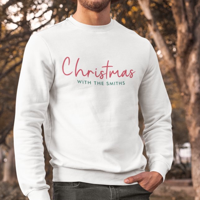 Family Christmas | Modern Minimalist Family Name Sweatshirt (Von Creator hochgeladen)