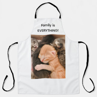 Family Is Everything, Kitten Apron Schürze