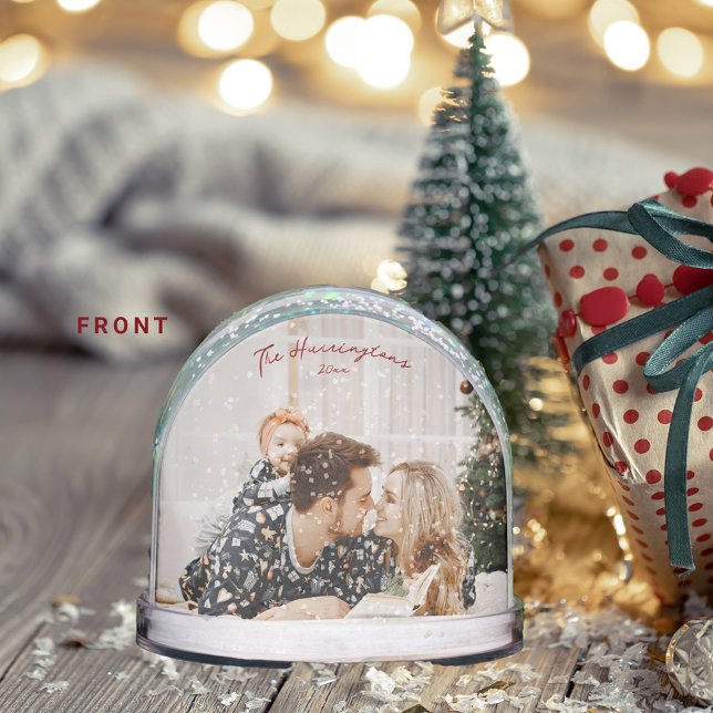 Family is Forever Red Script Christmas Snow Globe Schneekugeln (Von Creator hochgeladen)