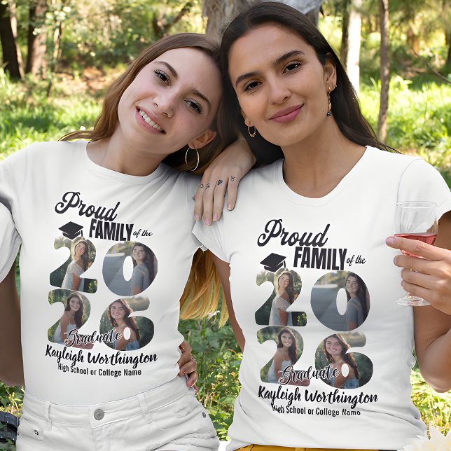 Family of 2026 Graduate T-Shirt (Von Creator hochgeladen)