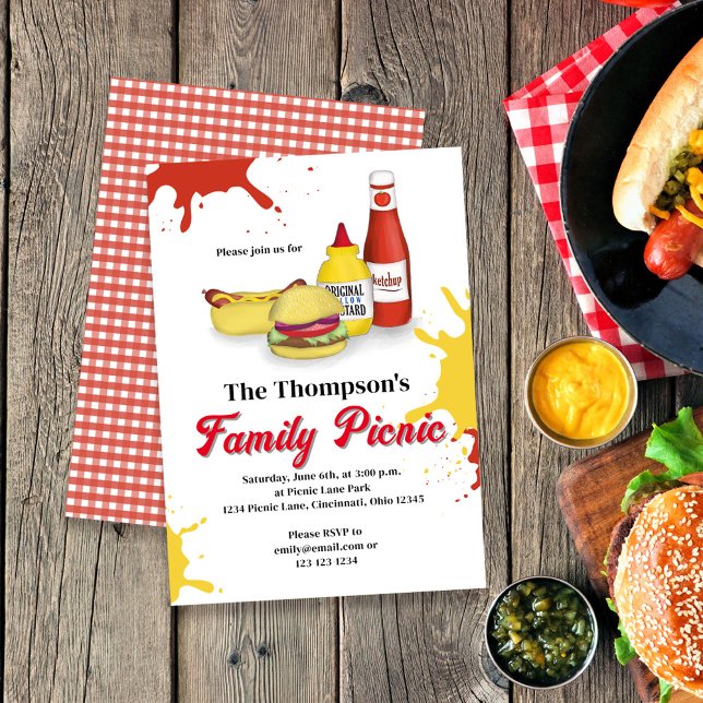 Family Picnic Summer GRILLEN Custom Einladung (Family Picnic Custom Invitations, With Hamburger, Hot Dogs, Ketchup and Mustard artwork.)