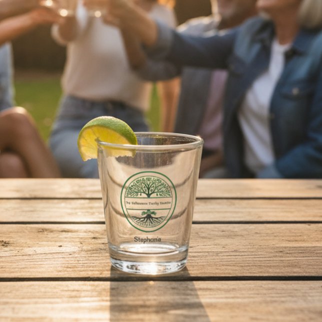 Family Roots Wiedersehen Schnapsglas (Family reunion personalized shot glass)