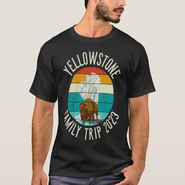 Family Trip 2023 Bison Geyser  Yellowstone T-Shirt (Vorderseite)