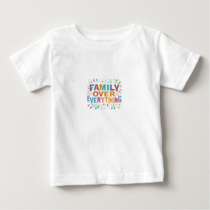 Family Über Alles: Baby-T-Shirt-Design Baby T-shirt