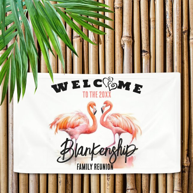 Family Wiedersehen Flamingo möchte Custom hören Banner (Welcome family with a fun horizontal format reunion banner featuring two colorful flamingos.
)