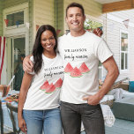 Family Wiedersehen Summmer T-Shirt<br><div class="desc">Dieser Family Wiedersehen T - Shirt ist mit sommerlichen Wassermelonen in Aquarellen dekoriert. Einfach anpassbar. Ändern Sie mithilfe des Entwurfstools die Textgröße,  den Stil oder die Farbe. Wenn wir unsere Kunstwerke erstellen,  werden Sie dieses exakte Bild von anderen Designern nicht finden. Original Wasserfarbe © Michele Davies.</div>