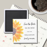 Family Wiedersehen Sunflower Save the Date Magnet<br><div class="desc">Frag deiner Familie,  Save the Date für ihre Wiedersehen mit dieser einfachen Sonnenblume den Datums-Magneten zu speichern. Es verfügt über eine Aquarellblume in Gelb- und Orangetönen. Einfach anpassbar. Weil wir unsere eigenen Kunstwerke erstellen,  werden Sie dieses exakte Bild von anderen Designern nicht finden. Original Wasserfarbe © Michele Davies.</div>
