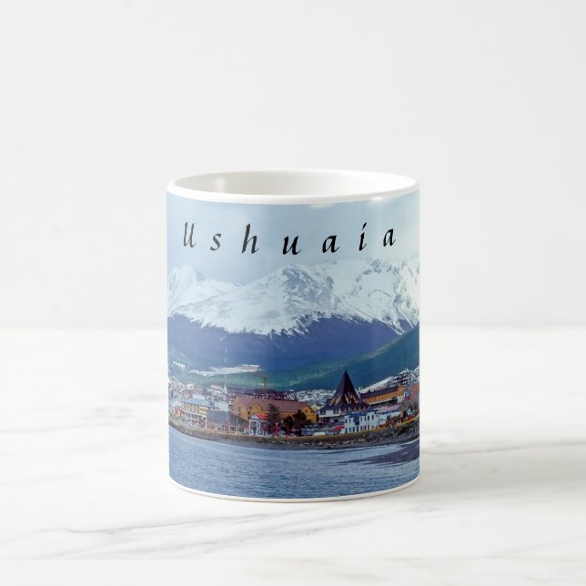 Famous Ushuaia - Tierra del Fuego, Argentinien Kaffeetasse (Mittel)