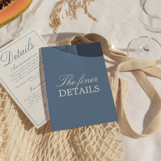 Fancy Blaue und Weiße Old Money Hochzeitsdetails Begleitkarte