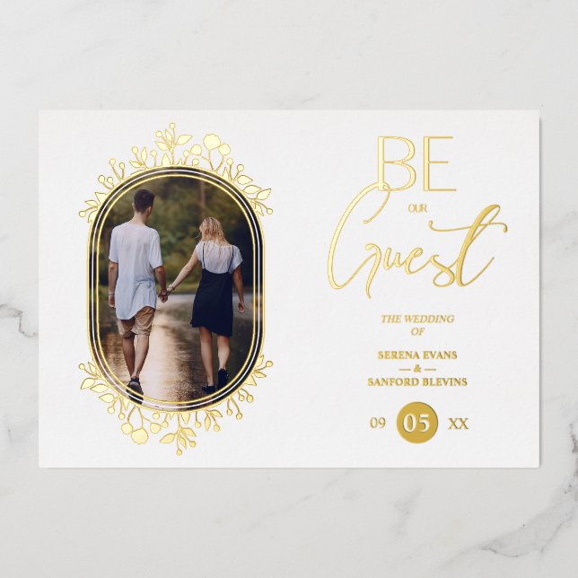 Fancy Frame Flowers Be our Guest White Wedding Folieneinladung (Vorderseite)