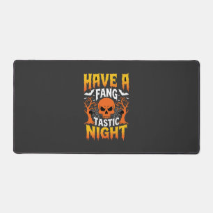 Fang-Tastische Nacht Halloween-Totenkopf und Flede Schreibtischunterlage