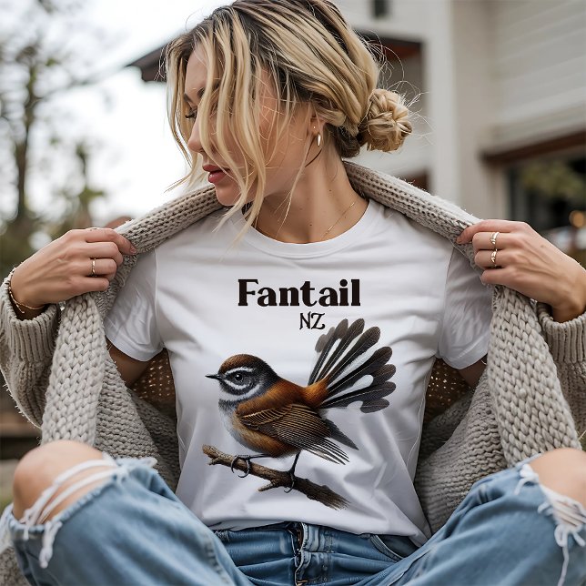 Fantail - Native Bird of New Zealand T-Shirt (Von Creator hochgeladen)
