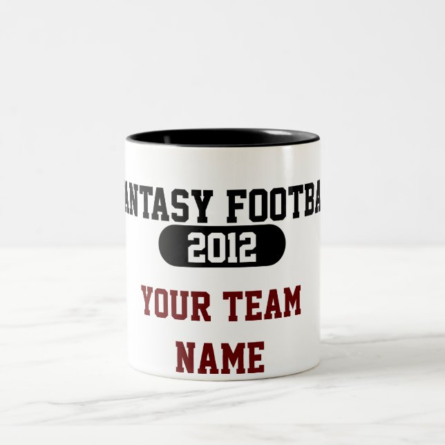 Fantasie trägt - Ihr Team-Name - Tasse zur Schau (Mittel)