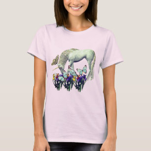 Fantasie von Einhorn und Schmetterlingen T-Shirt