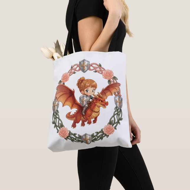 Fantasievolles Ritter-Mädchen und Drache-Ästhetik (Von Nahem)