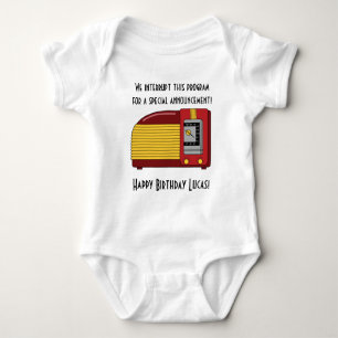 Fantastische Deko-Radioankündigung Baby Strampler