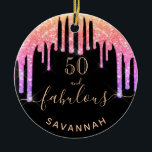 Fantastischer Glitzer zum Geburtstag Keramik Ornament<br><div class="desc">Trendy und glamourös zum 50. (oder jedem Alter) Geburtstag. Ein klassischer schwarzer Hintergrund mit regenbogenfarbenen Imitaten Glitzer Tropfen, Farbe Tropfen in lila, rosa und Rose Gold. Mit dem Text: 50 und fabelhaft. Personalisieren und fügen Sie einen Namen und Alter hinzu. Golden farbiger Text. Das Wort Fabulous wird mit einem modernen...</div>