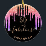 Fantastischer Glitzer zum Geburtstag Keramik Ornament<br><div class="desc">Trendy und glamourös zum 50. (oder jedem Alter) Geburtstag. Ein klassischer schwarzer Hintergrund mit regenbogenfarbenen Imitaten Glitzer Tropfen, Farbe Tropfen in lila, rosa und Rose Gold. Mit dem Text: 50 und fabelhaft. Personalisieren und fügen Sie einen Namen und Alter hinzu. Golden farbiger Text. Das Wort Fabulous wird mit einem modernen...</div>