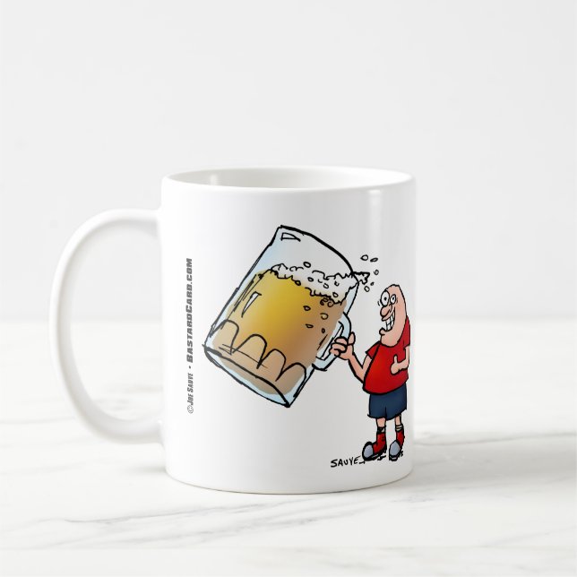 Fantastischer Typ mit nur einer großen Bier-Tasse Kaffeetasse (Links)