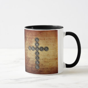 Fantastisches Anmut-Kreuz auf Vintagem Musik-Blatt Tasse