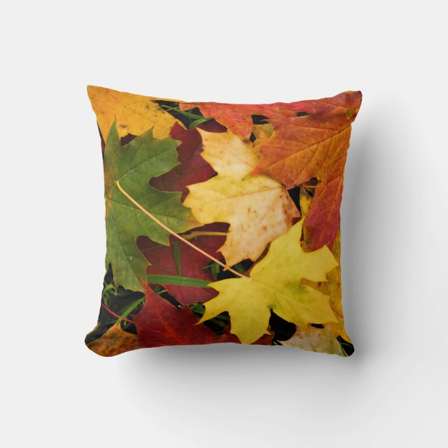 "Fantastisches Herbstthrow-Kissen " Kissen (Vorderseite)