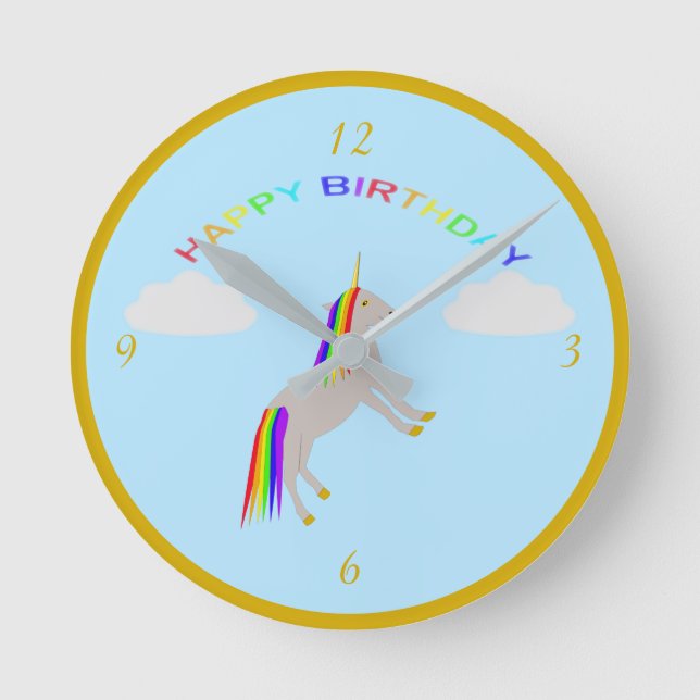 Fantasy Birthday Unicorn Regenbogen und Wolken Runde Wanduhr (Vorderseite)
