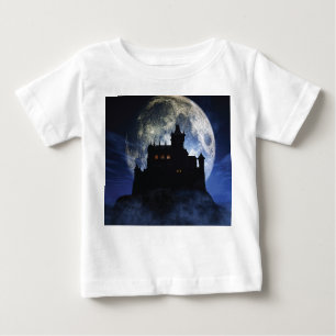 Fantasy-Burg in der Nacht Baby T-shirt