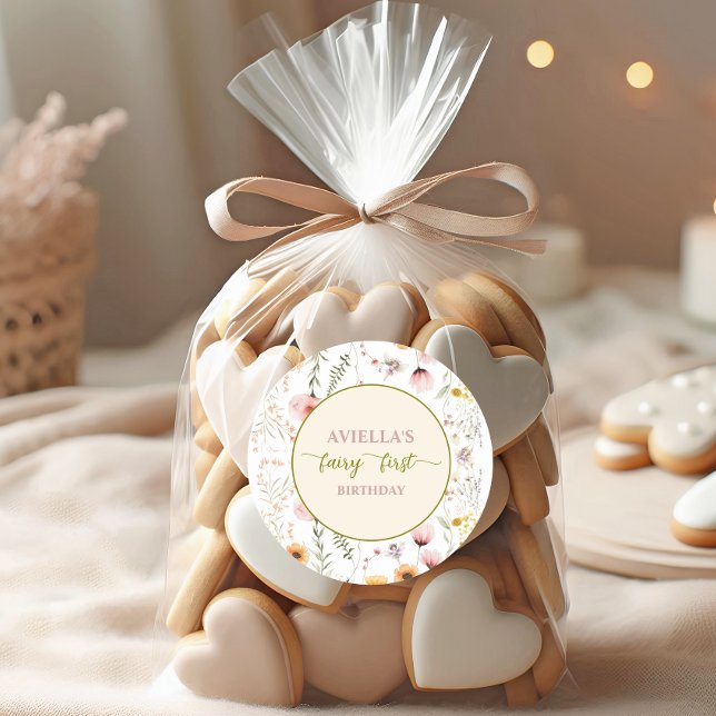 Fantasy Fairy Erste Wildblume Runder Aufkleber (Von Creator hochgeladen)