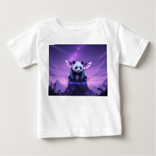 Fantasy-Flügelpanda auf schwebendem Gipfel Baby T-shirt