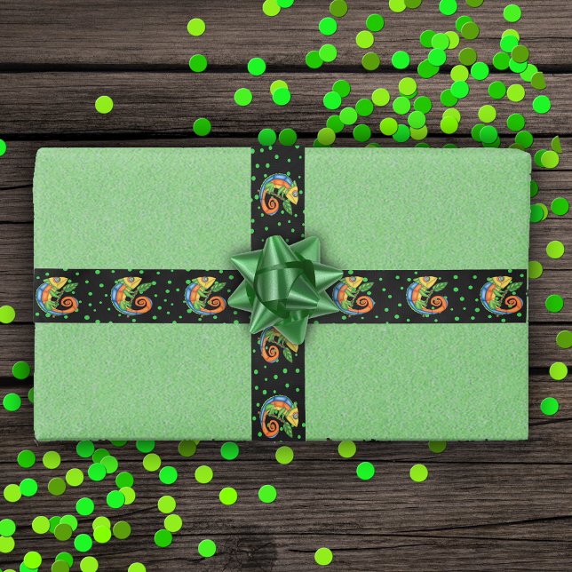 Fantasy Lizard in lebhaften Farben schwarze grüne  Satinband (Fantasy lizards vibrant colours on black with green polka dots gift wrap ribbon.)