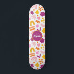 Fantasy-Muster Personalisiert Monogram Skateboard<br><div class="desc">Perfekt für den Geburtstag der Tochter! Ein einzigartiges und buntes Skateboard,  um mit Namen und Monogram personalisiert zu werden. Besuchen Sie unsere Girls Skateboards Kollektion auf Zazzle um mehr Designs bei Creativeskates zu sehen.</div>