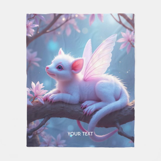 Fantasy Niedlich Pink Kreaturenwald Fleecedecke (Vorderseite)
