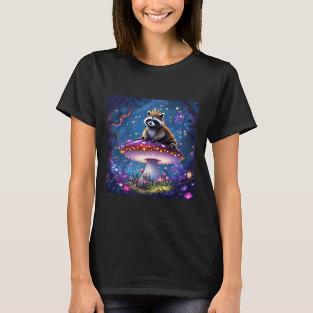 Fantasy Racoon Mushroom Crown T-Shirt (Vorderseite)