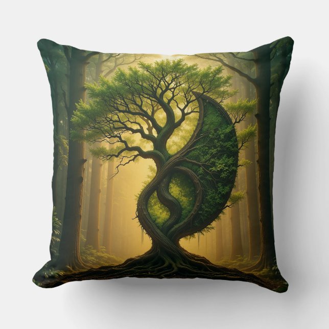 Fantasy Tree geformt wie Yin Yang in Mystical Wood Kissen (Vorderseite)