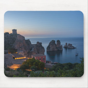 Faraglioni und Tonnara in Scopello, Sizilien Mousepad