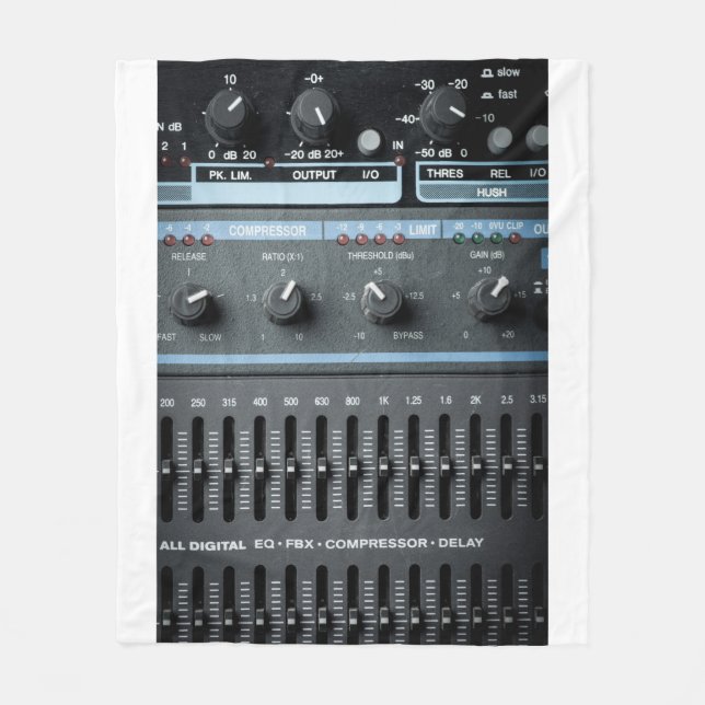 Farbbild vieler Tasten in einer Tonaufnahme Fleecedecke (Vorderseite)