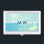 Farbblase ⎥ Monogram Visitenkartenhalter Visitenkarten Dose<br><div class="desc">Wasserfarben-Ober mit Bläserwirkung in tropischem Meerblau mit kundenspezifischem Monogramm in Sans Serif-Schriftart</div>