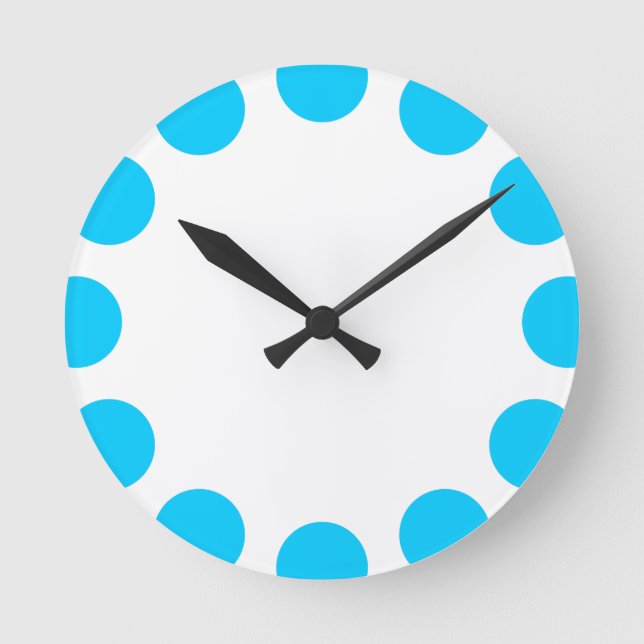 Farbe Halbmond - Sky Blue mit Weiß Runde Wanduhr (Vorderseite)
