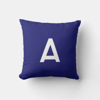 Farbe Midnight Blue Minimalist Einfaches Monogramm Kissen