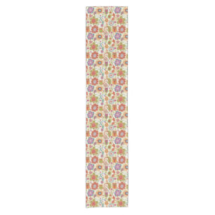 Farbe mit Blumen und Eule Kurzer Tischläufer