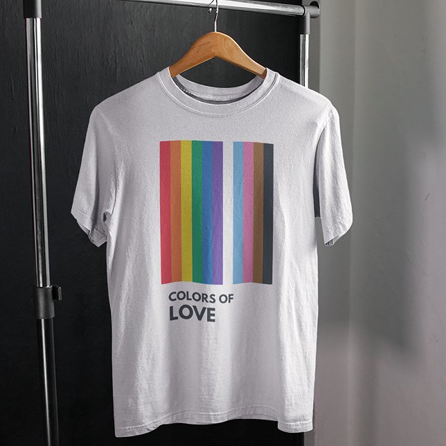 Farben der Liebe Regenbogen Streifen Gay Pride T-Shirt (Von Creator hochgeladen)