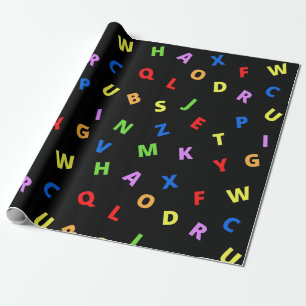 Farbenfroh Alphabet auf schwarzem Hintergrund Geschenkpapier