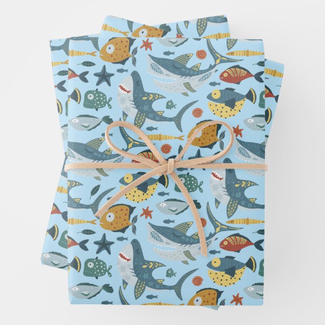 Farbenfroh unter dem Blauem Muster des Meereshais Geschenkpapier Set (Beispiel)