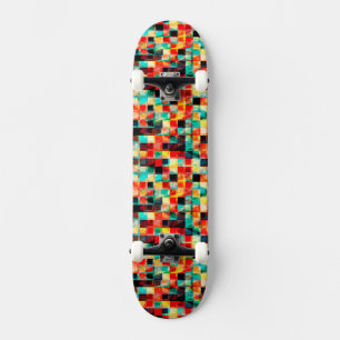 Farbenfrohe abstrakte geomtric-Lichtelementgestalt Skateboard