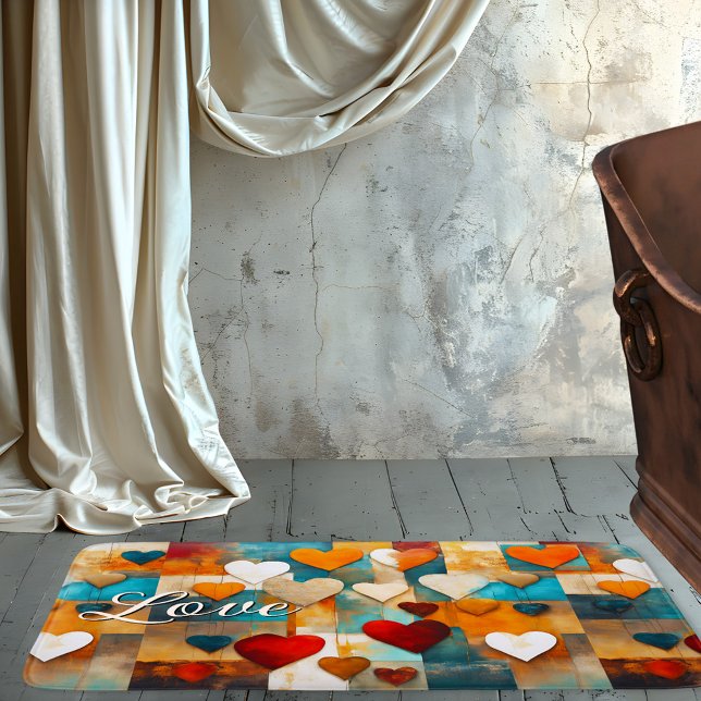 Farbenfrohe Abstrakte Kunst Badematte (Bath mat featuring an abstract design with hearts in bold colors.)