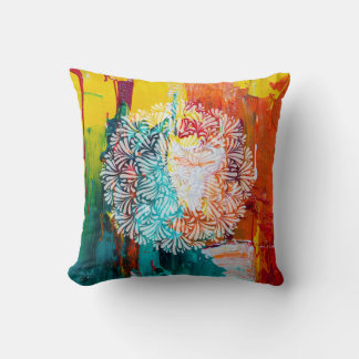 Farbenfrohe, Abstrakte Malerei mit Petal Mandala Kissen